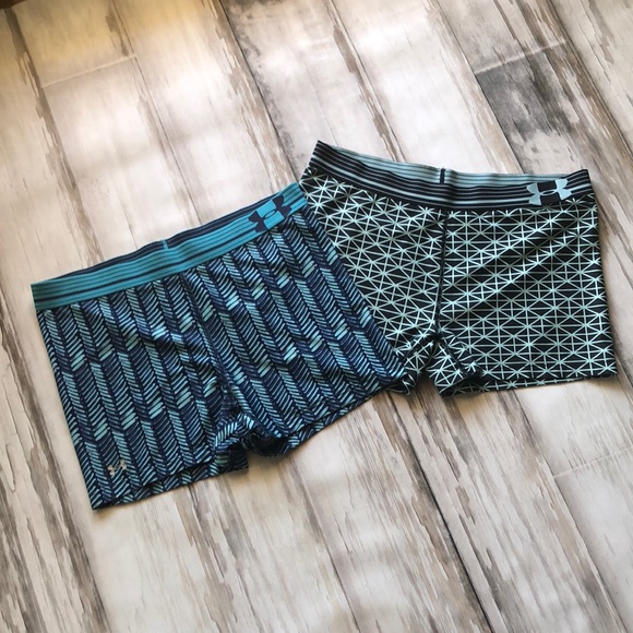 UNDER ARMOUR ATHLETIC SHORTS Two pairs/ geometric print Woman’s medium - Picture 1 of 8